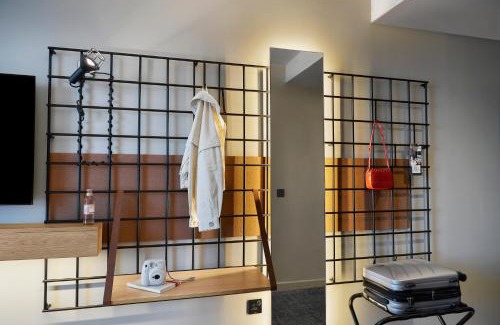 Slough Hotel | Moxy Slough