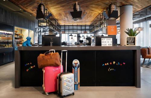 Slough Hotel | Moxy Slough