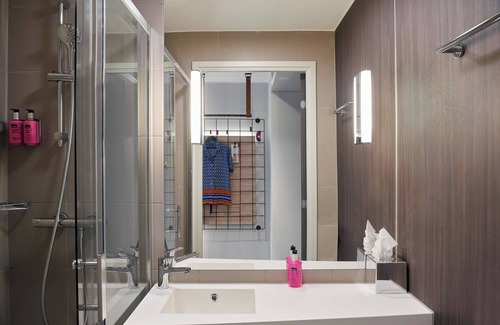 Biot Hotel | Moxy Sophia Antipolis