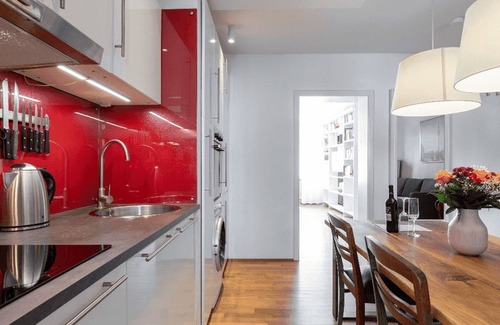 Ludwigsvorstadt-Isarvorstadt Apartment | Mozart Apartment München