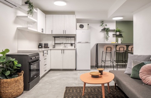 Nachlaot Apartment | Mr. Agrippa - By TLV2GO