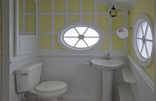 Harkers Island House | Mr. Bennie's Cafe