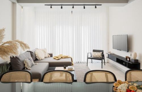 Tel Aviv Apartment | Mr. Louis - By TLV2GO