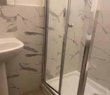 Villa San Giovanni Hostel | MRHostel Milano