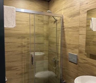 Lara Apartment | Mrt Suites Lara