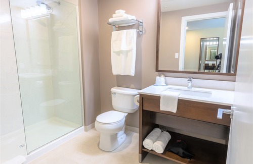 Kitimat Hotel | Mstar Hotel