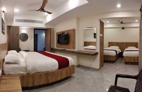 Palayankottai Hotel | MSVG Residency