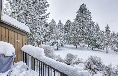 Century West Apartment | Mt Bachelor Village Resort Condo 19 Mi to Skiing!