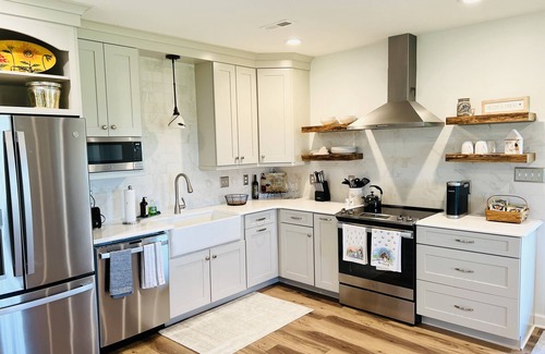Leesburg Apartment | Mt. Gilead Sunrise- Country Suite close to wineries, breweries & wedding venues