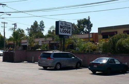 Sunland-Tujunga Hotel | Mt. Gleason Motorlodge