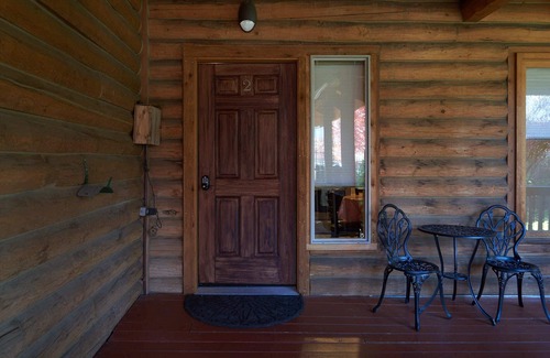 Joseph Condo | Mt. Joseph Lodge in Downtown Joseph: Unit #2