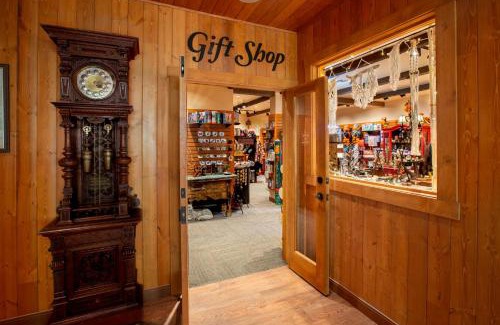 Summerhaven Cabin | Mt. Lemmon Lodge