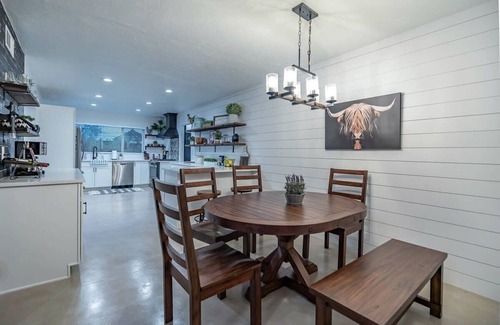 Tanque Verde House | Mt. Lemmon Velo -Heated Pool Hot Tub & Bunk House