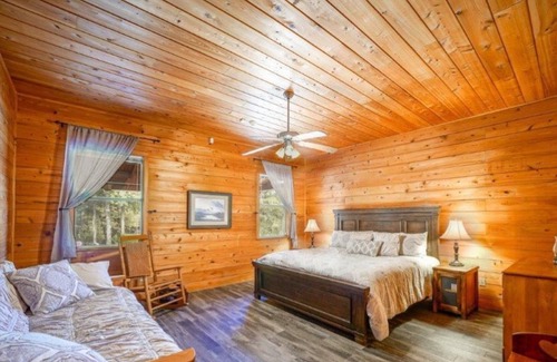 Murfreesboro House | MT MORIAH LODGE ON RIVER