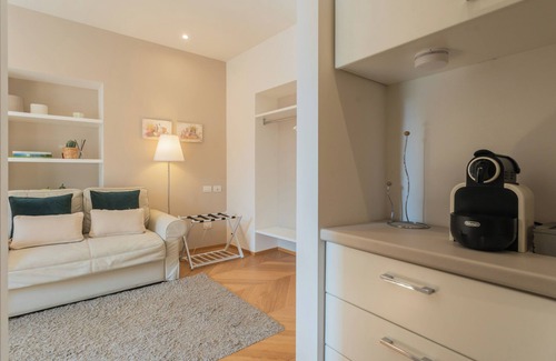 Como Apartment | MT Studio 1 - Studio Apartment, Sleeps 2