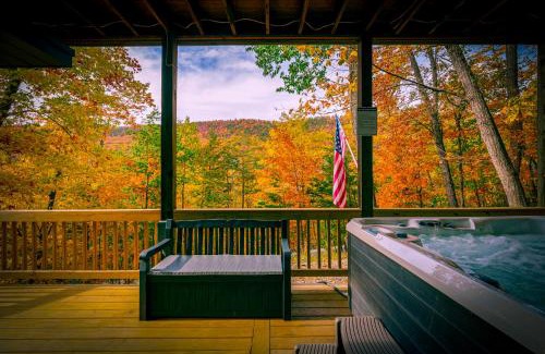 Massanutten House | Mt Views - Sauna - Hot Tub - Adulting - Family Fun