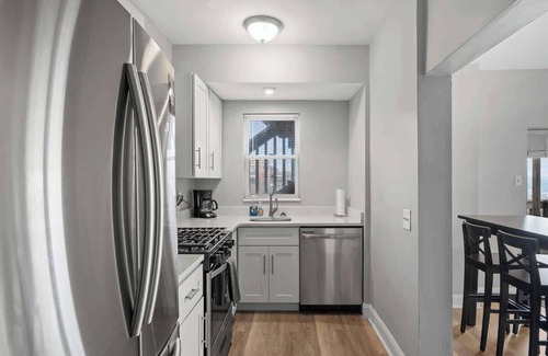 Mount Washington Apartment | Mt Washington Gem-Private Deck-Stunning City Views
