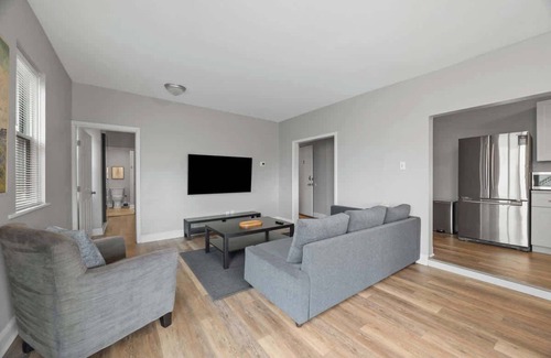 Mount Washington Apartment | Mt Washington Gem-Private Deck-Stunning City Views