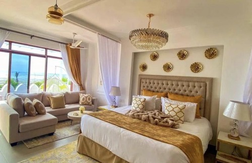 Nanyuki Villa | MTALII BUSH PALACE