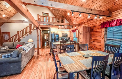 Bostic Cabin | MTN Cabin Getaway: Hot Tub, Fireplace, Game Tables, Views