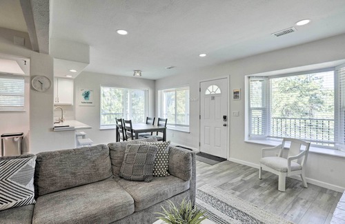 Tahoe Village Apartment | Mtn-view Lake Tahoe Escape: 'heavenly Daze Chalet