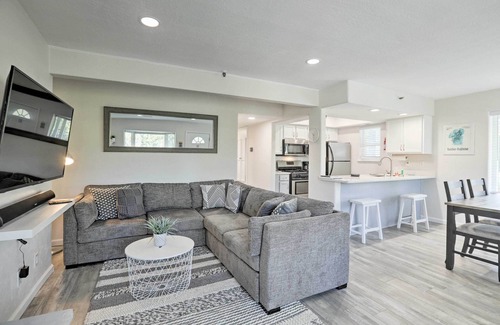 Tahoe Village Apartment | Mtn-view Lake Tahoe Escape: 'heavenly Daze Chalet