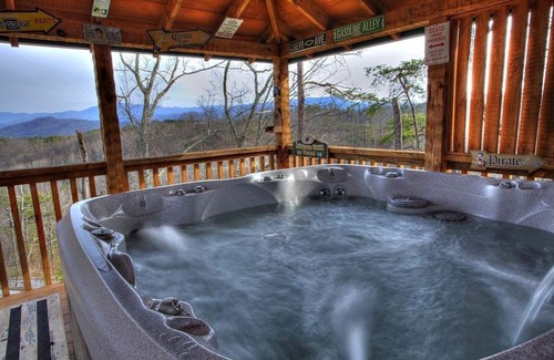 Sevierville Cabin | Mtn Views-4BR-GameRm-More!