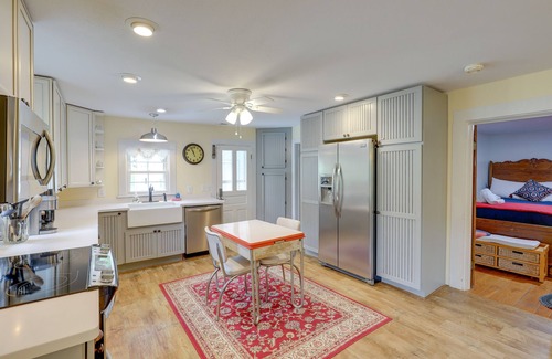 Weaverville Cottage | Mtn Views & Epic Sunsets: Private Weaverville Home