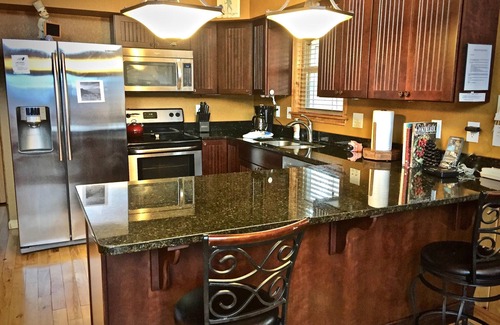 Bryson City Cabin | Mtn Views/Sexy Master Suite/Hot Tub/Wi-Fi