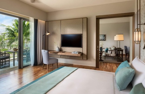 Plaine Magnien House | Get Ready for Blissful Getaway! Outdoor Pool, Spa, Free Parking, Beachfront!