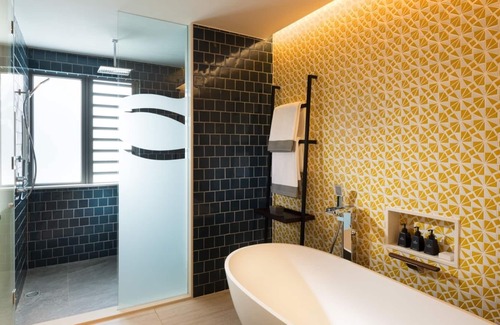 Plaine Magnien House | Get Ready for Blissful Getaway! Outdoor Pool, Spa, Free Parking, Beachfront!