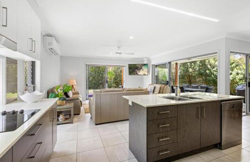 Mudjimba Villa | Mudjimba Retreat- Peaceful Luxury