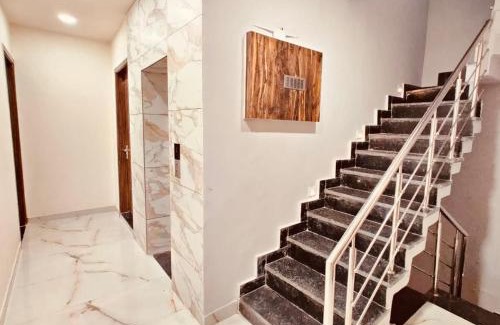 Barli Hotel | Mudra palace