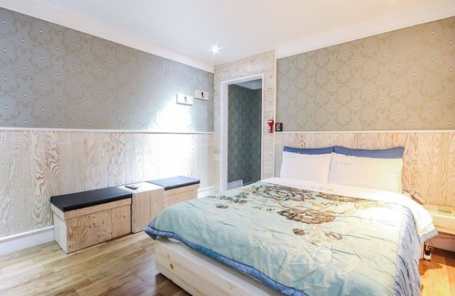 Muju Hotel | Muju Rivera