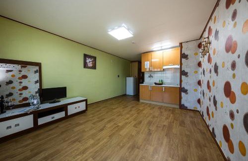 Seolcheon-myeon House | Muju Snow Valley Pension