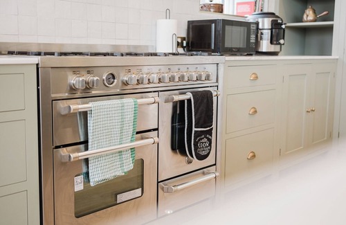 Malmesbury House | Mulberry Cottage 5BD in Wiltshire