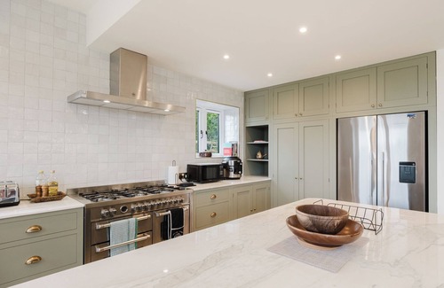 Malmesbury House | Mulberry Cottage 5BD in Wiltshire