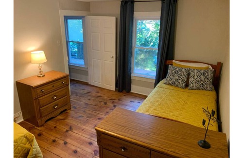 Fishers Hill Other | Mulberry Run Farmhouse - Steps away from family-run Farm Market!