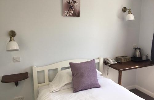 Street Bed & Breakfast | Mullions 51 B&B