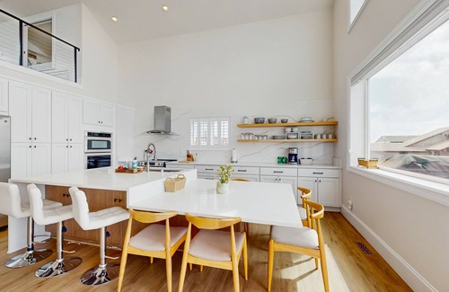 Westport House | Multi-level home w/ beautiful ocean & sunset view, close to State parks & beach