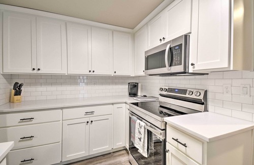 Edgewood House | Multi-Level Vacation Rental Near Tacoma!