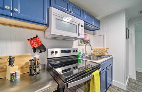 Brevard Cottage | Multi-unit Brevard Vacation Rental With Patio!
