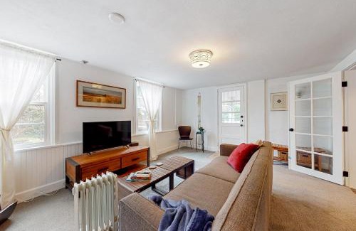 Multnomah House | Multnomah Village Hideaway