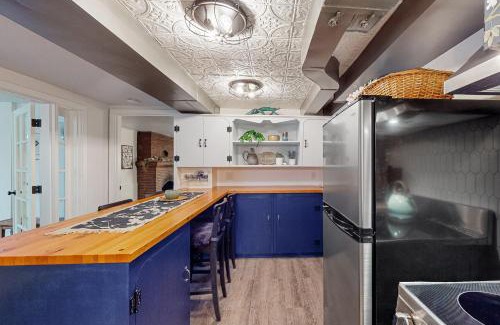 Multnomah House | Multnomah Village Hideaway