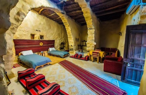 Al-Karak House | mumia restaurant & house