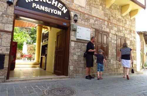 Kaleici Hotel | Munchen Pension