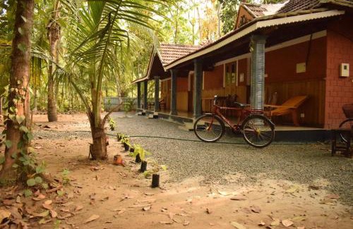 Munroe Island House | Mundro Green Land Heritage Villa by VOYE HOMES