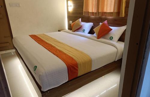 Pallivasal Villa | Munnar pothamedu 3 Bedroom mountain Cottage - hills top, 3 bed room,hall public parking, peaceful location