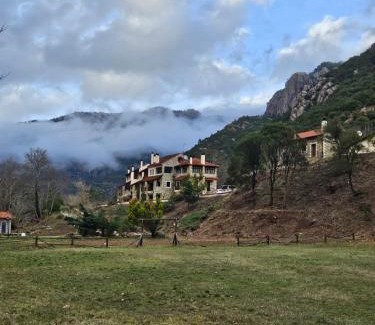 Kalavrita Apartment | Muntenia Inn Apartments and Suites
