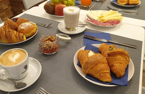 Citta Nuova-Barriera Nuova-San Vito-Citta Vecchia Hotel | Mura 5&7